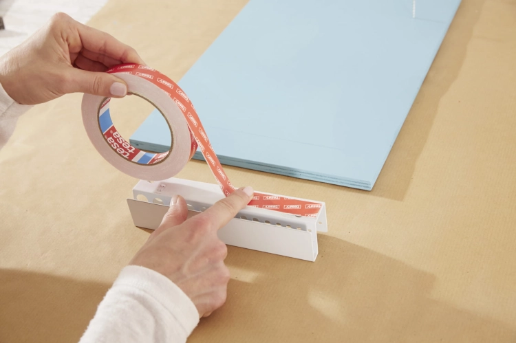 powerbond-ultra-strong-tape_step_5of13_ap.jpg